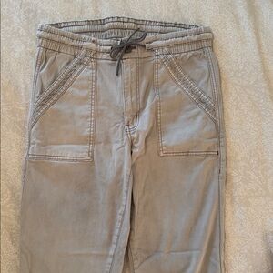 AE Stretch High-Waisted Jegging Jogger - Size 10 - Light Olive Green